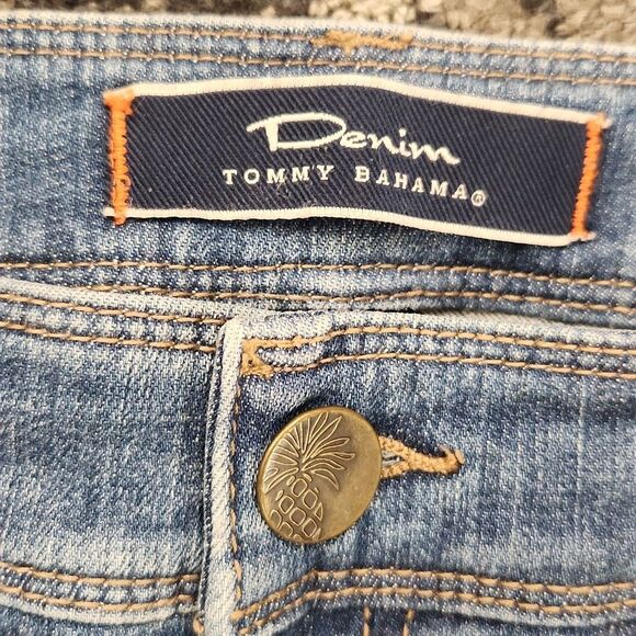 Tommy Bahama Clam Digger Denim Jean Shorts 10 - Picture 3 of 6